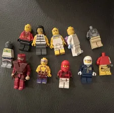 LEGO NINJAGO Minifigure Lot w/ Assorted Minifigure Parts (Torsos, Heads)