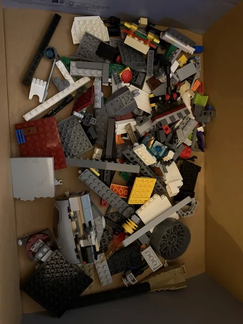 Lego 1lb Pieces Lot Mostly Star Wars Marvel Batman Dc You Get What’s Pictured 10