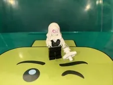 LEGO Ghost Spider / Spider-Gwen, White Hood SUPER HERO MINIFIGURE 2019