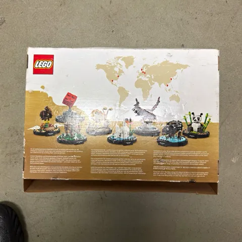 LEGO 4002024 Building Set 1601 Pieces Age 10+ Box Packaging Plastic $400 each