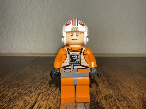 LEGO Star Wars Luke Skywalker X-Wing Pilot suit Minifigure sw0295