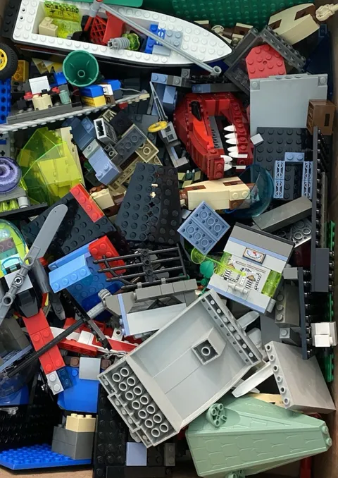 🔥 Lego Lot Of Mixed Bricks, Parts, Pieces Most from Retired Sets Over 10 Lb