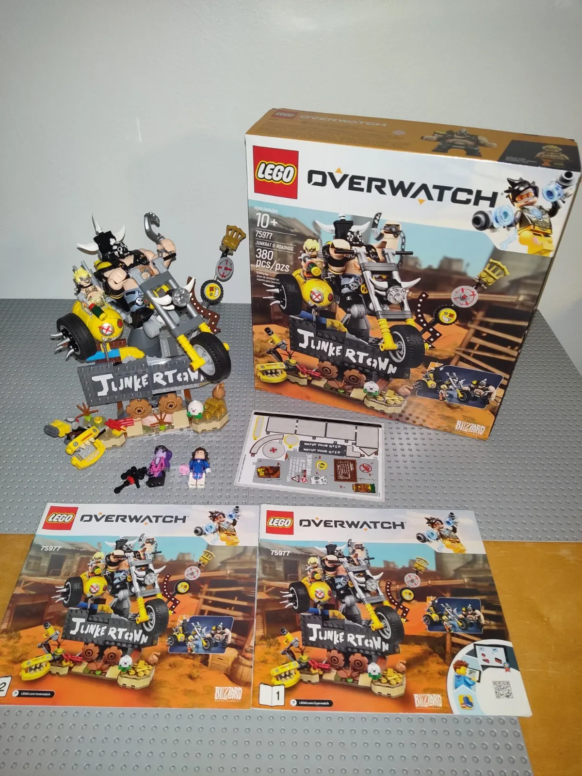 LEGO Overwatch: Junkrat & Roadhog (75977) Plus Extra D.Va & Widowmaker