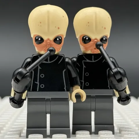 LEGO Star Wars X2 Bith Musician Minifigure Cantina Band sw0554 75052 75290