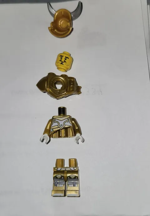 SEE PICS & DESCRIPTION  Lego  Dragon Armor Wu Minifigure BROKEN TORSO