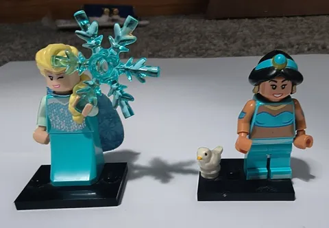 LEGO- ELSA  "Frozen"  and PRINCESS JASMINE "Aladdin" Minifigure;Disney, RETIRED