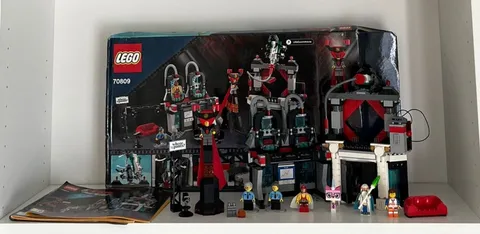 Lego The Lego Movie 70809, Lord Business Evil Lair, Pls Read Description