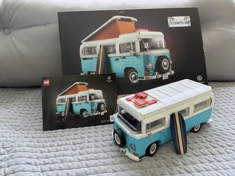 LEGO Volkswagen T2 Camper Van 10279 w/ Box & Instructions