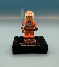 Lego Star Wars Luke Skywalker 20 Year Anniversary Minifigure with Stand