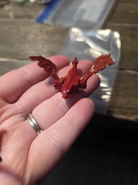 2 LEGO Ninjago Baby Dark Red Dragon Animal Minifig Dragon Rising S3 Critter Wing