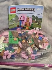 LEGO Minecraft: The Pig House (21170)