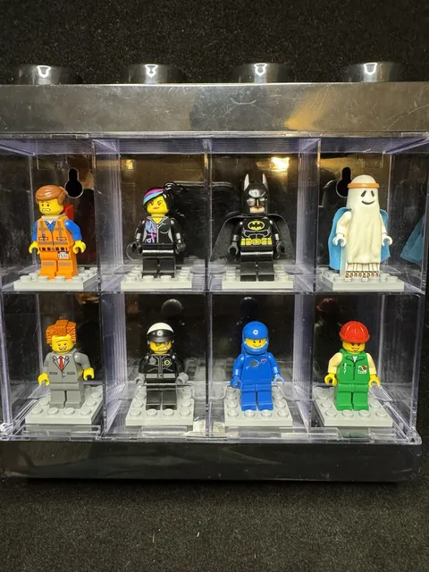 The LEGO Movie Minifigure Lot Of 8 With Lego Figure Case Included & Base Plates