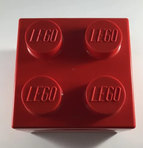 LEGO - 4622386 -  2 x 2 Brick Storage Bick - Low Lid Version - 2010 - LEGO RED