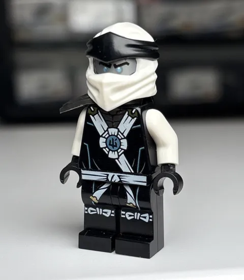 LEGO Ninjago Zane Legacy Black Robe Minifigure Titan Mech Battle 71738 njo635