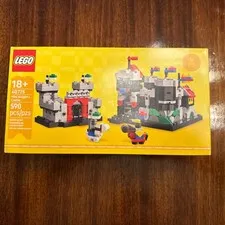LEGO Mini Knight's Castle Set 40775 Brand New Sealed Limited Edition
