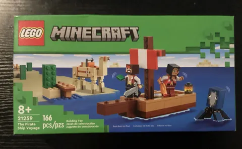 LEGO Minecraft: The Pirate Ship Voyage(21259) +(21251) Steve’s Desert Expedition