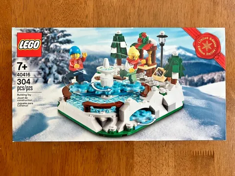 LEGO  40416 Christmas Ice Skating Rink - New in Sealed Box