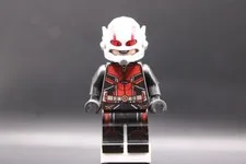  lego Ant-Man (Scott Lang) - Upgraded Suit