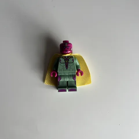 Lego Vision Minifigure Yellow Spot Marvel Super Heroes 76103 76067 sh0303
