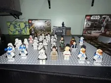 LEGO Star Wars Minifigure Lot Clone Troopers/Stormtroopers & Assorted Figures