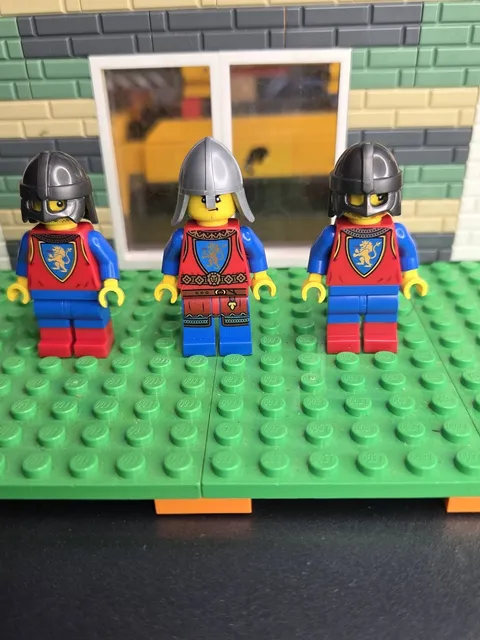 LEGO Castle Lion Knights Lot of 3 Army - Genuine NEW Minifigures
