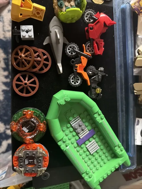 Genuine Lego Specialty Vehicle Toy Lot Raft Boat Motorbikes Ninjago Shark A29-34