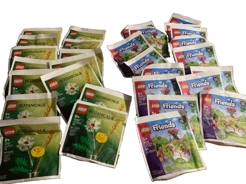 Lego 30721 Flower Stand With Roses (16) & Lego 30701 Field Flowers (14) Lot