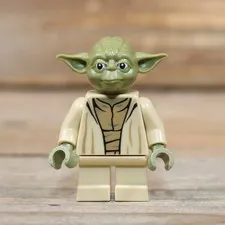 LEGO Star Wars Yoda Minifigure sw0707 Olive Green Open Robe with Large Creases