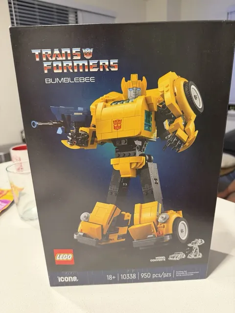 NEW Retired LEGO Icons Transformers Bumblebee Converts Set 10338 950 Pieces 18+