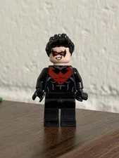 Lego Nightwing Red Eye Holes Sh0085 76011 Minifigure Super Hero Batman Robin 