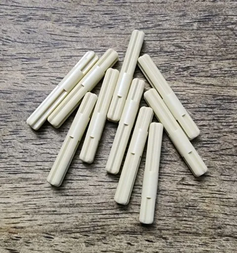 LEGO Tan Technic, Axle 4L with Center Stop. QTY 10. Part No. 99008.