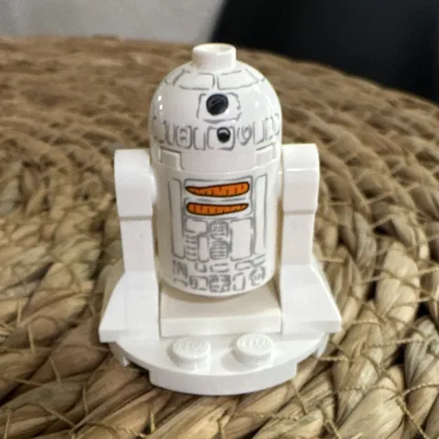 LEGO Star Wars R2-D2 Carrot Nose Droid sw0424 - NEW Collector Owned Mint