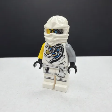 MINT Lego Ninjgo Zane Tournament Of Elements Robe Battle Damaged njo0228 RARE