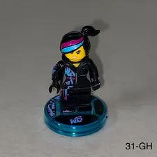 Lego Dimensions The Lego Movie Wild Style Lucy Minifigure & Tag Base Disc