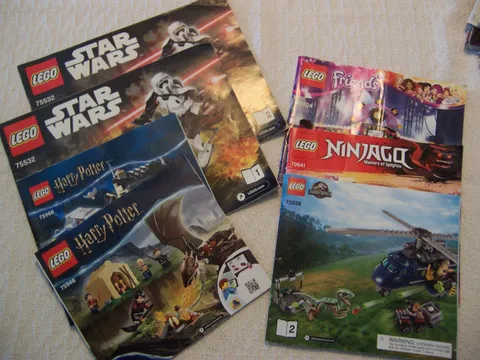 Lego (R) Manuals - lot of 38 - see description