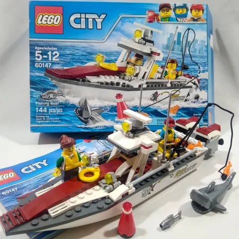 🔥LEGO 60147 Fishing Boat 100% Complete w/ Minifigures, Instructions & Box