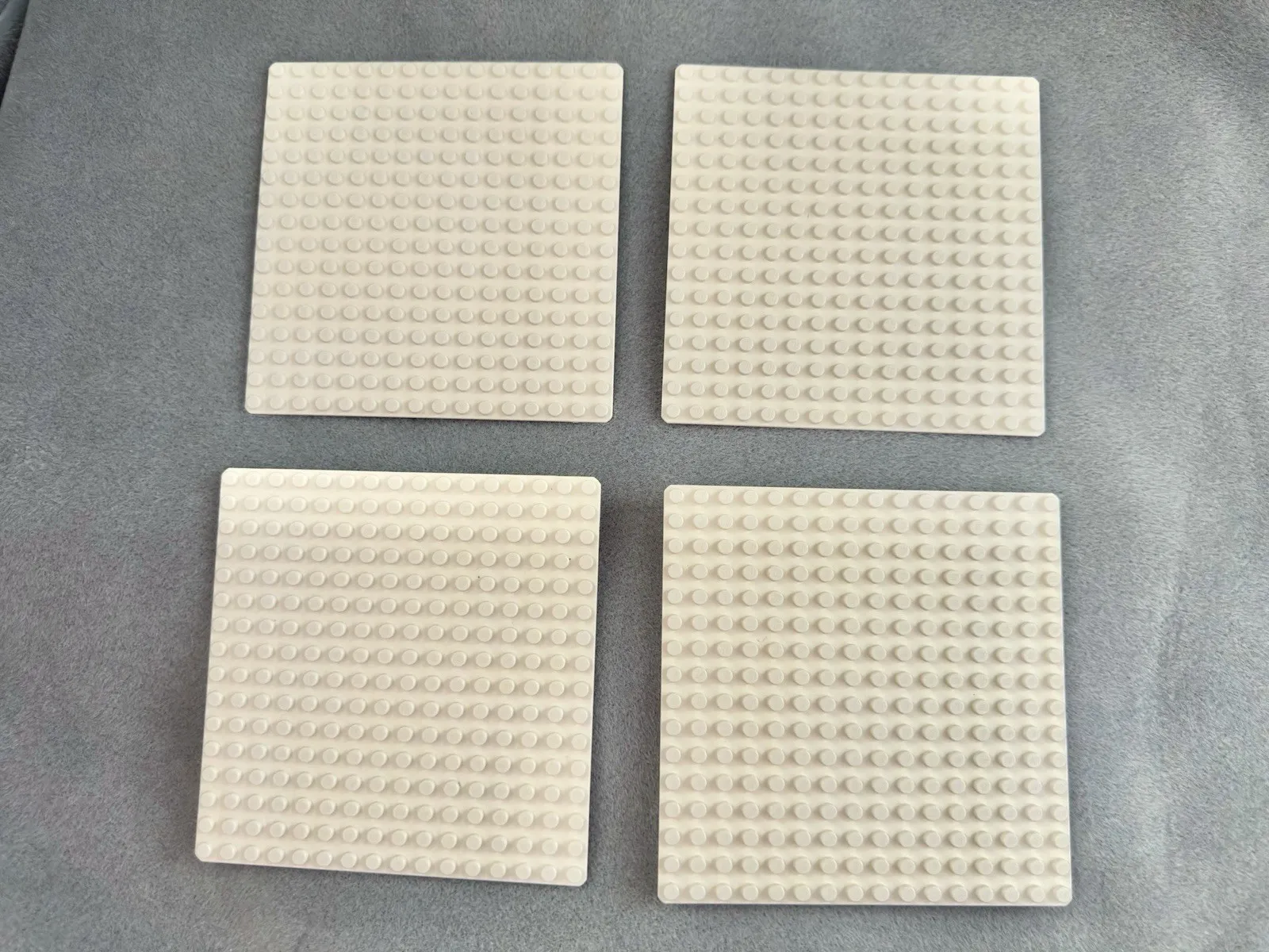 Lego Vintage Arctic White Plates 16 x 16 Plate Parts 6575-1, 3538-1.