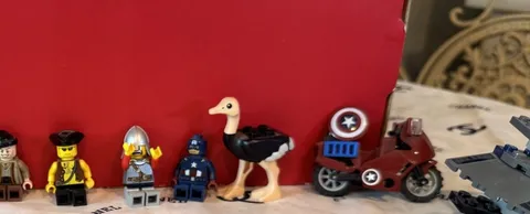 Lego Mini Figures Lot Of 9 Plus Ton Legos