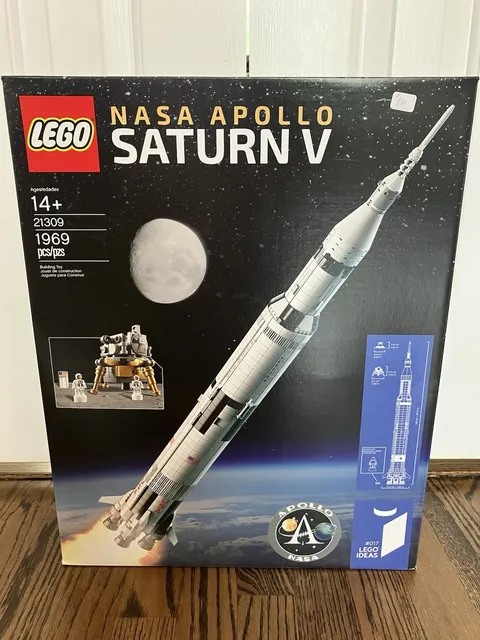 LEGO Ideas 21309 NASA Apollo Saturn V New Sealed Box