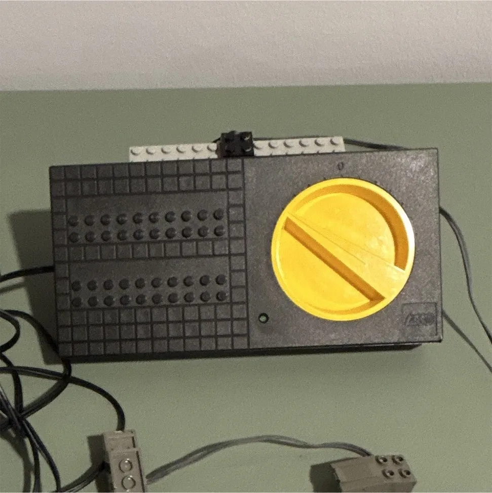 LEGO 12V Speed Regulator w/ Power Supply, Yellow Dial Black/Light Gray