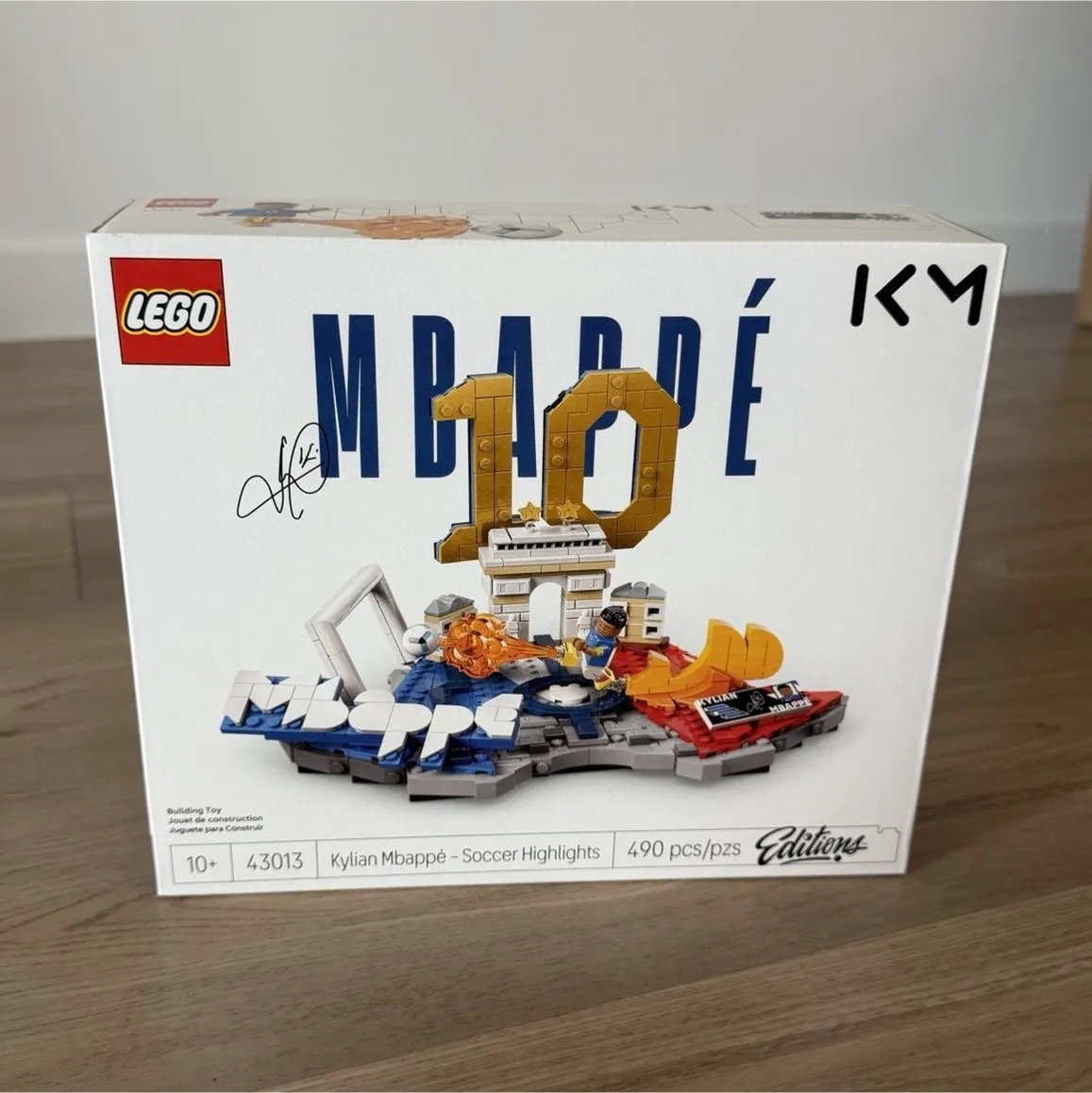 LEGO Icons 43013 Kylian Mbappé Soccer Highlights Limited Edition 490pc 10+ Box