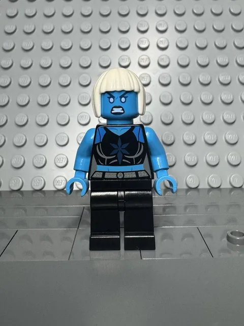 LEGO Killer Frost minifigure DC Super Hero’s