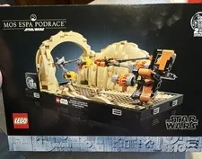 LEGO Star Wars Mos Espa Podrace 75380 Display Set 718 pcs 18+ (2024)