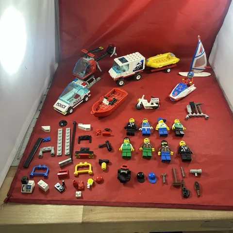 Lego Systems lot 6556/6517/6487 Incomplete Set Plus Extra pieces lot