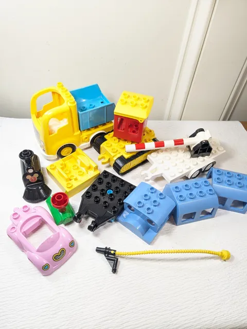 LEGO Duplo construction dump truck caterpillar Mickey train Minnie car signal