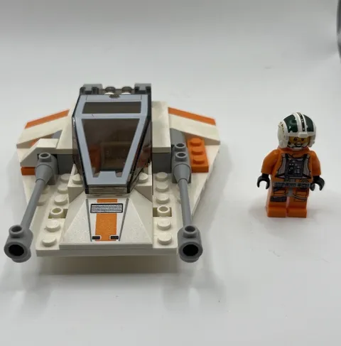 LEGO Star Wars #75268 Snowspeeder Incomplete Missing Parts No Box No Manual