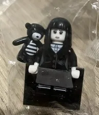 LEGO Minifigure series 12 goth girl