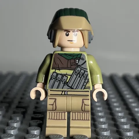 LEGO Star Wars Minifigure Rebel Trooper Corporal Eskro Casrich (Sw0792) 75155 1O