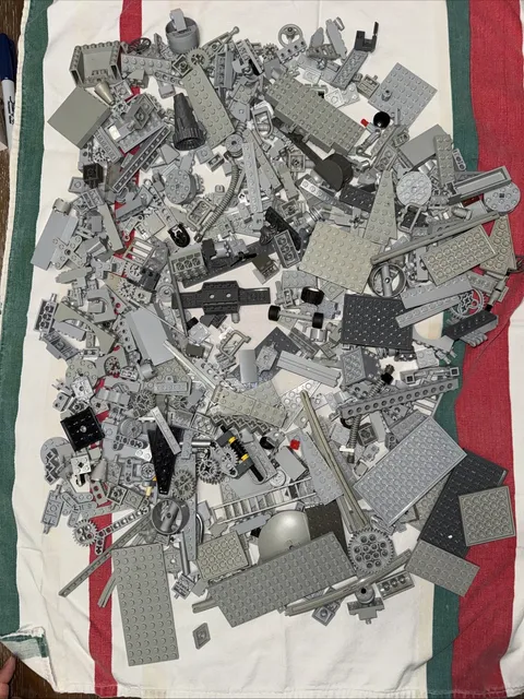 2 LB Bulk Gray LEGO Lot Mixed Bricks Plates Parts Pieces Light & Dark Gray