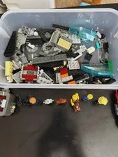 LEGO Bulk Brick Lot Marvel Captain America Outrider Minifigures Storage Tub